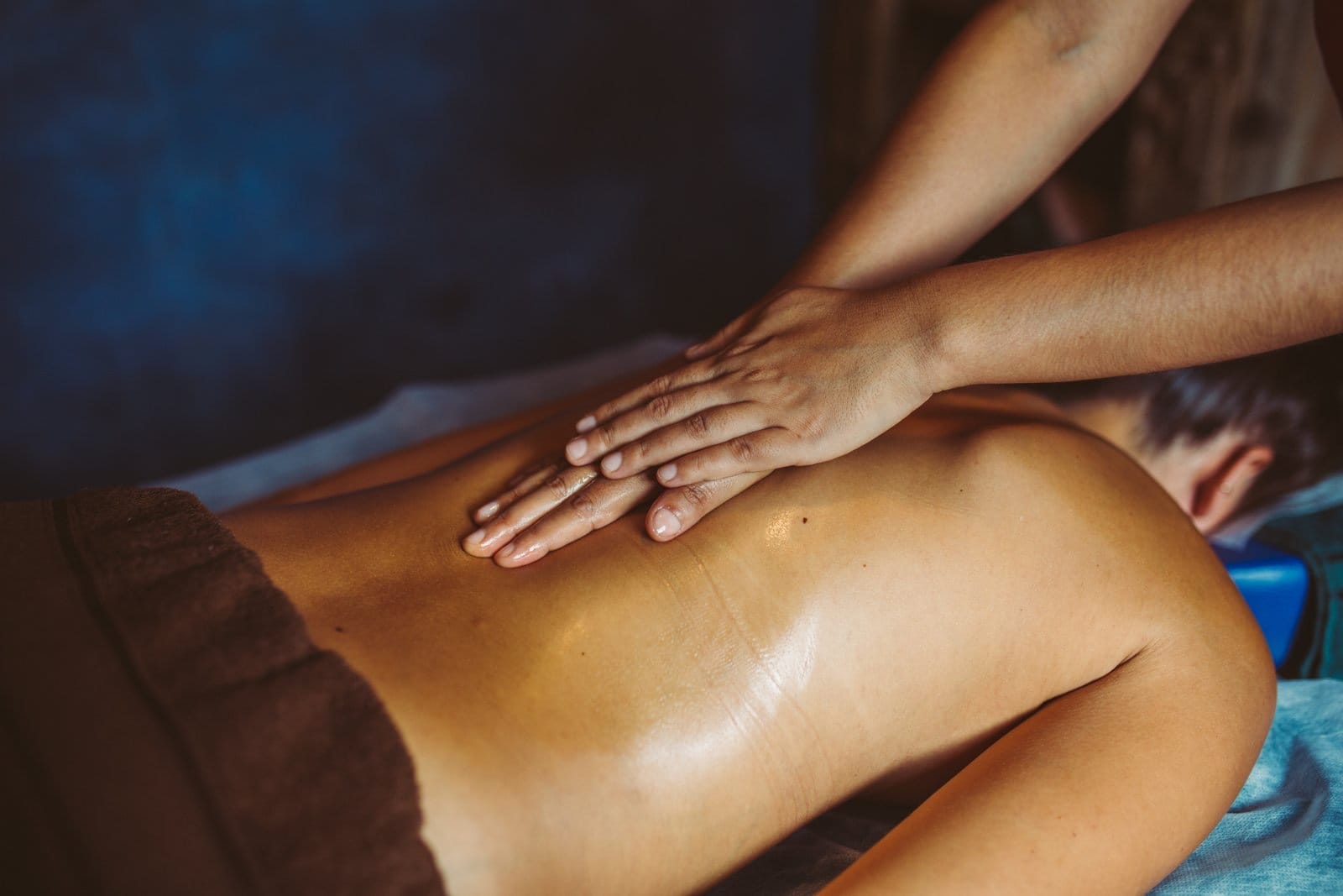 An Ayurvedic oil massage